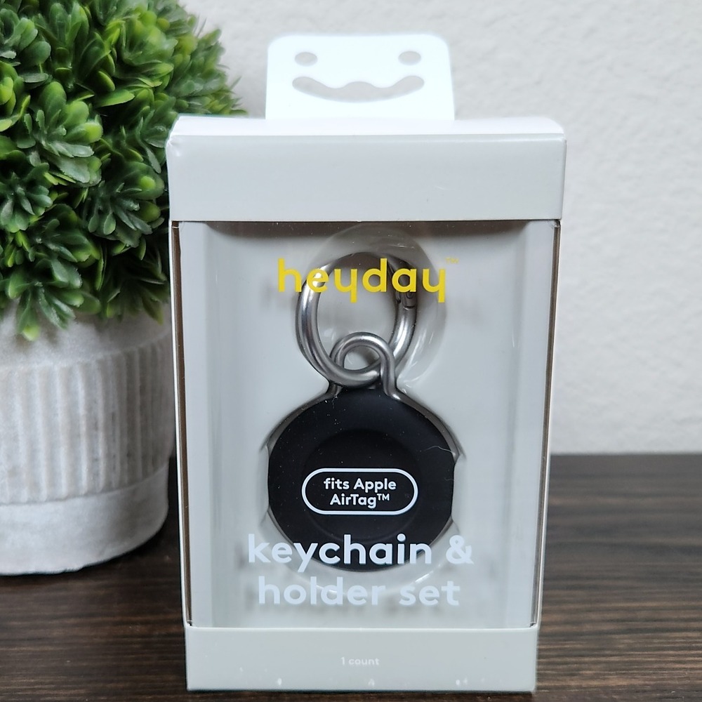 Heyday Keychain Holder Set Fits Apple Air Tag Carabiner Clip‎ 1 Count-Black